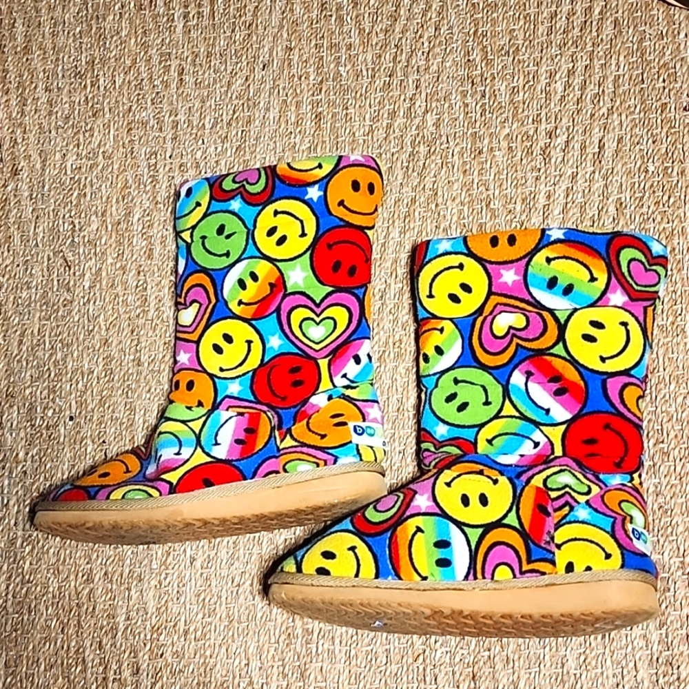 BeePosh by Melissa & Doug lizzy boot slippers size large